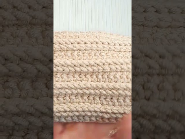 The beginners are here. It's very easy to do. Very nice crochet knitted patterned baby blanket