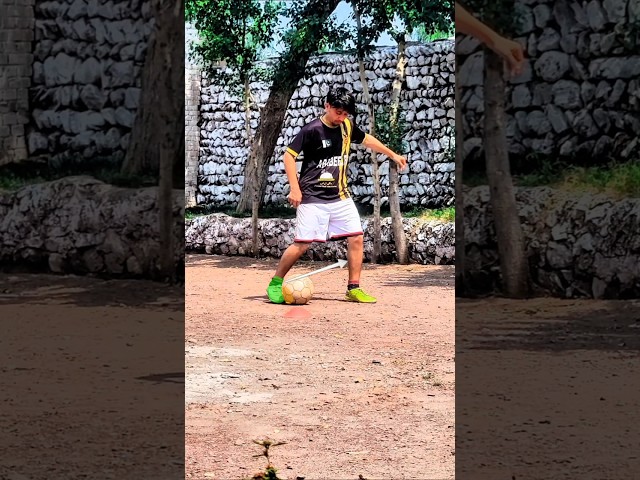 Stop scrolling & learn this move💯👏#footballedits #footballskills #tutorial #soccer #skill#viralvideo