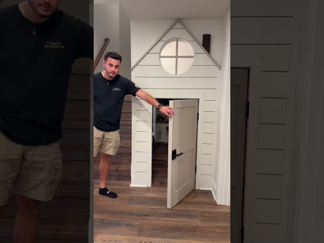 Who says the space under the stairs has to go to waste? 😍🏠  #playhouse #kidsdecor #playroom