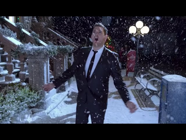 Michael Bublé - Santa Claus Is Coming To Town [Official Music Video]