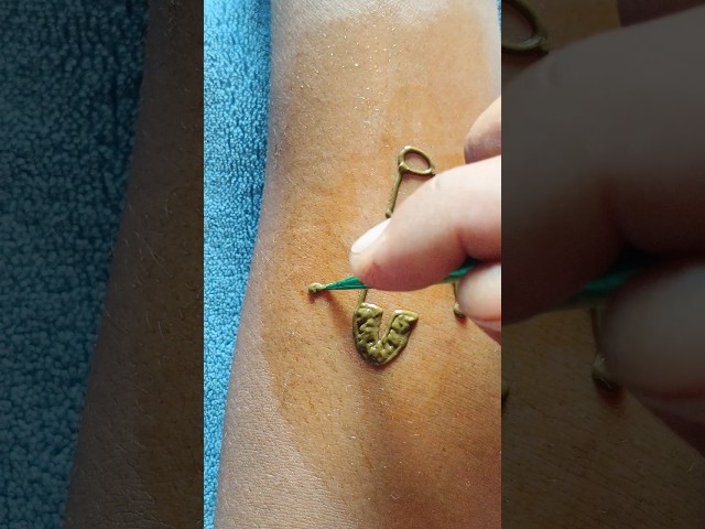 Stylish Seftipin Mahendi Tattoo 🧷#trandingshorts #stylish #mah3ndi#Seftipinmahendi#viralmahendi #art