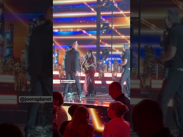 Howie คุยกับ Nene ก่อนเริ่มแสดงเวที AGT Final! 🇹🇭🔥 | Nene Royal