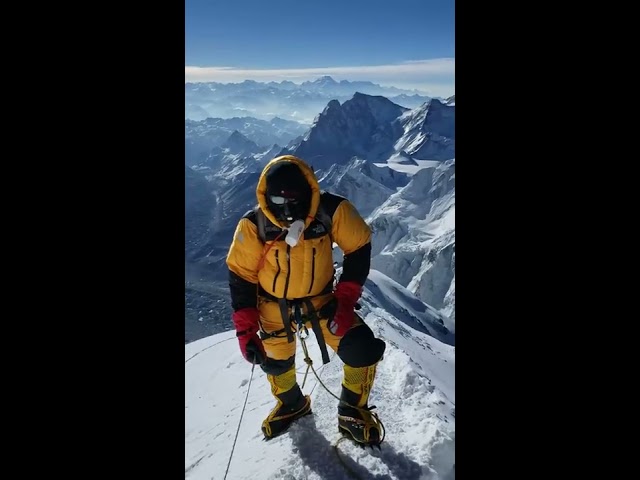 Everest - On top of the world