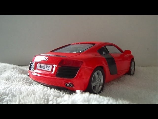 Audi R8 - Scale 1/36