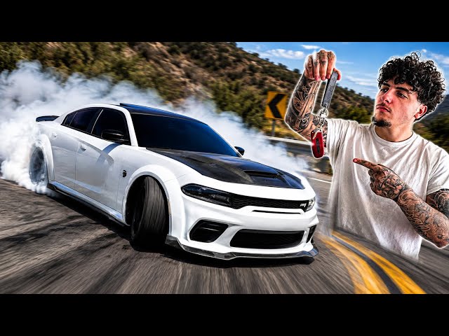 SLIDING EVERY CORNER I SEE IN MY HELLCAT REDEYE (INSANE POV)