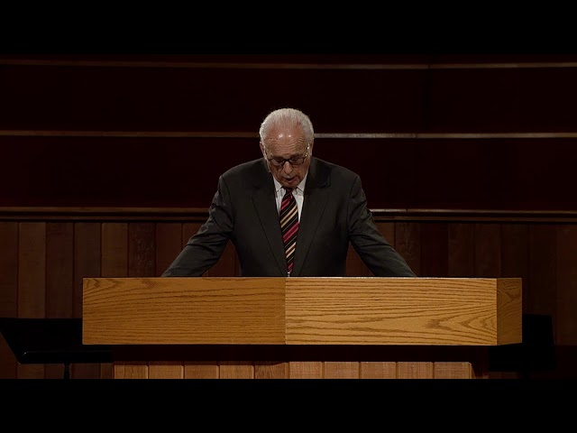 The Believer’s Lifelong Battle for Holiness | John MacArthur
