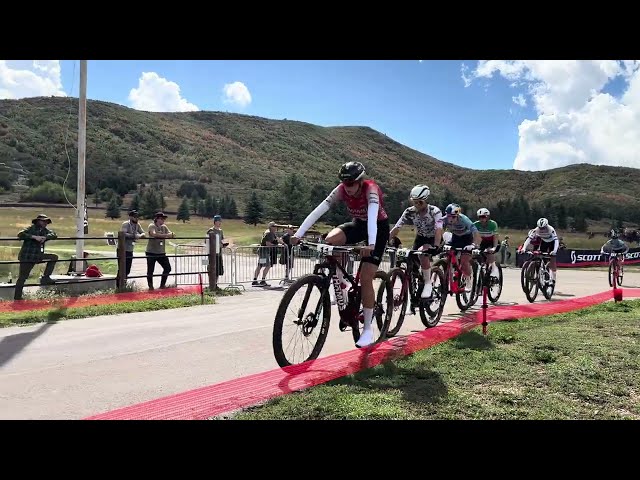 Women's elite short track action at Soldier Hollow