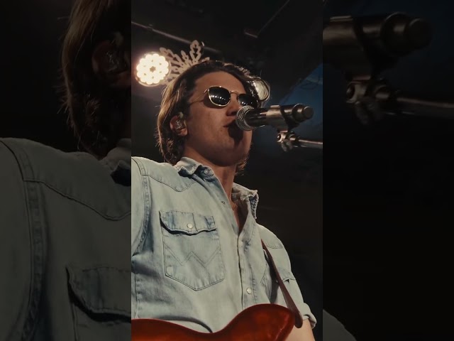 We’re taking living room sessions on the road…introducing #soundchecksessions ⚡️#countrymusic