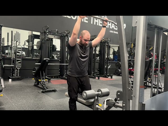 Straight bar lat pulldown basic tutorial 