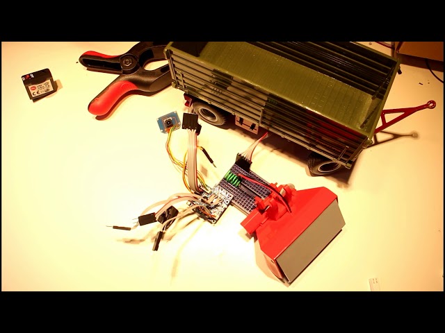 How the Siku Control 32 Attachment Signal Works Part 1