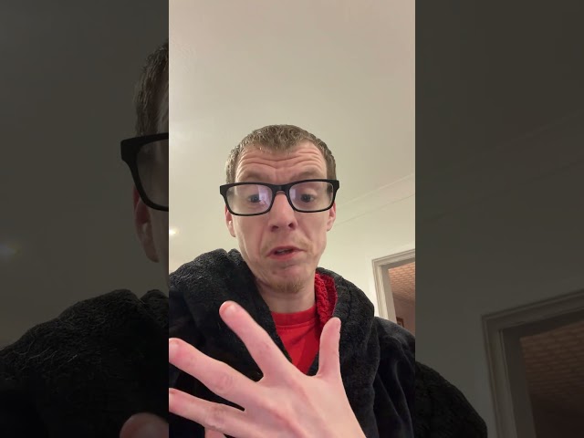 AM SO SORRY ABOUT MY LAST VIDEO CUTTING OF RIGHT AT THE END