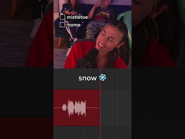 Making a CHRISTMAS SONG with my MOM ❄️☃️