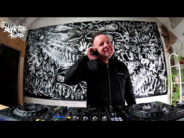 Black Teeth Radio: Rawcode with Wim Wixx 17-05-2026