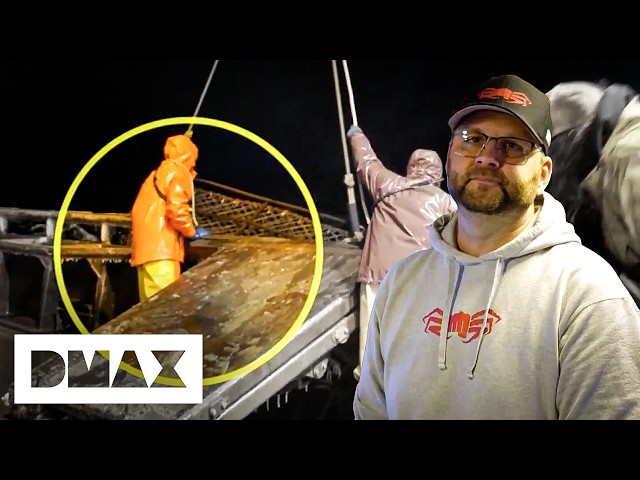 Dangerous Mechanical Failure Leads To A Scary Facial Injury At Sea | Deadliest Catch
