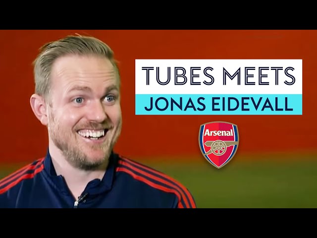 Jonas Eidevall reveals the WILDEST pizza order ever...? 😂🍕 | Tubes Meets