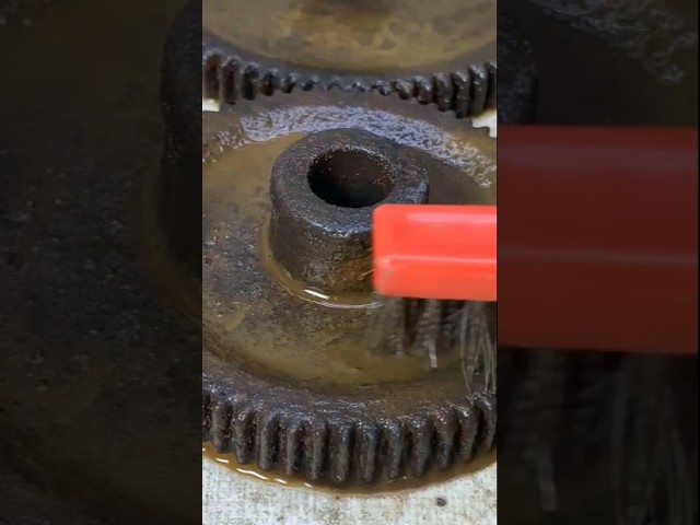 antique Rusty winding machine restoration #antiquerestoration #antique #shorts