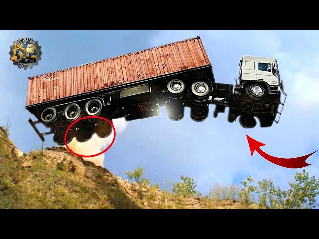 Idiots with Fast Trucks: Heavy Equipment Fails | Extreme Oversized Truck Transport #134