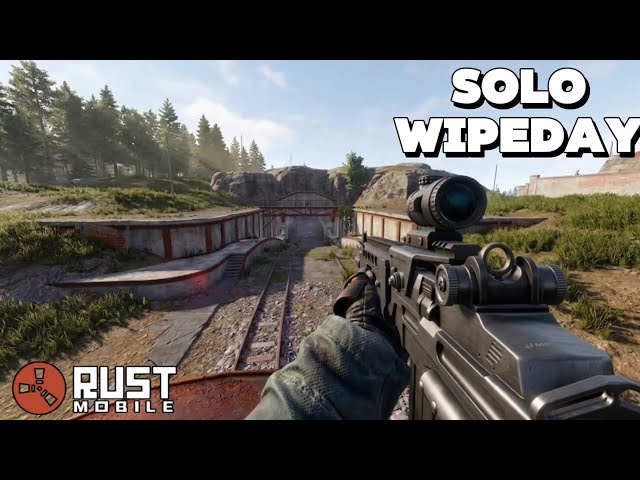 I Took Over Military Tunnels as a Solo in Rust Mobile