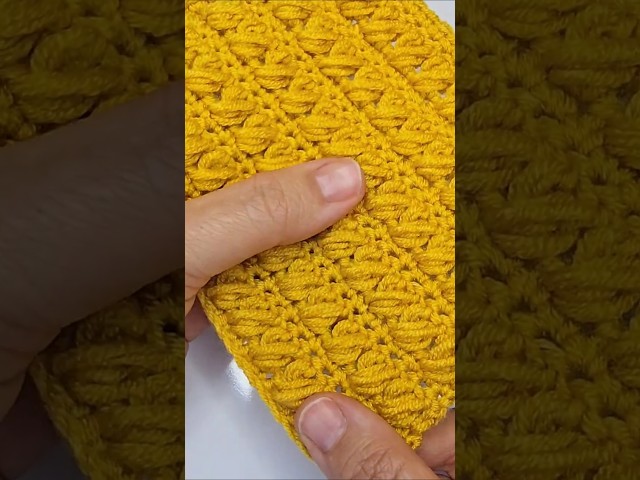 JUST 2 🧶💛 ROWS! I've Never Seen Such A Beautiful Crochet Pattern Before! MUST TRY!