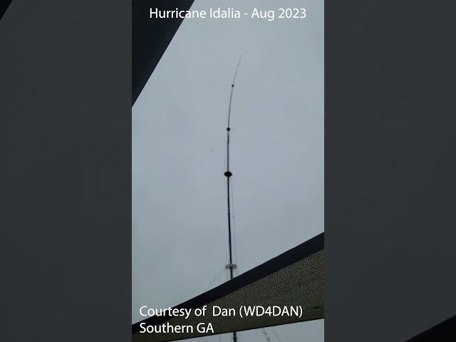 DX Commander Survives Eye Wall CAT1 Hurricane #hurricane #DXcommander #shorts