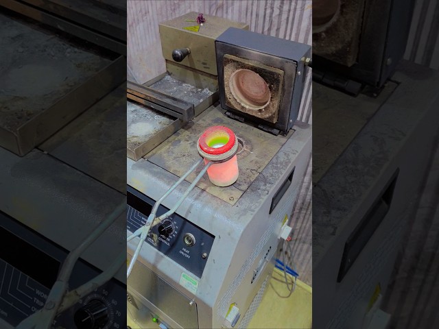 Gold Melting Process #Gold #Mukunda #Jublihills