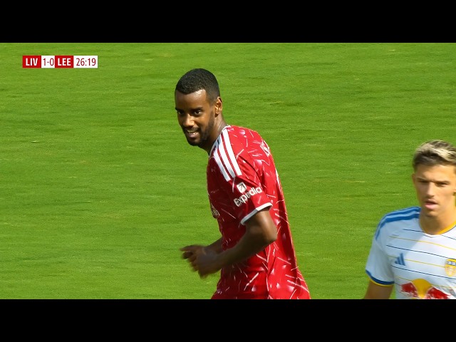 Alexander Isak vs Leeds