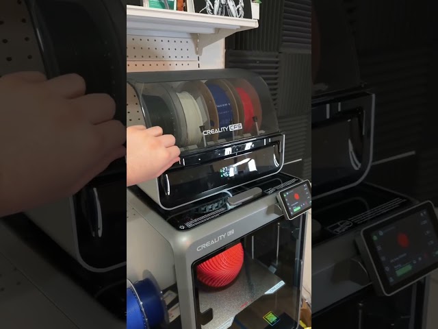 Why pick one color? Print in 16 colors and explore what else the Creality K2 Combo can do