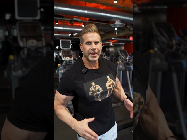 JAY CUTLER LYING HAMSTRING CURLS