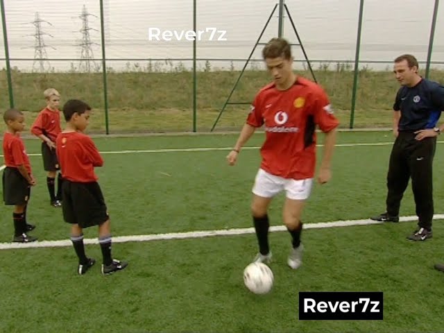 When Cristiano Ronaldo & Jesse Lingard met for the first time | September 2003
