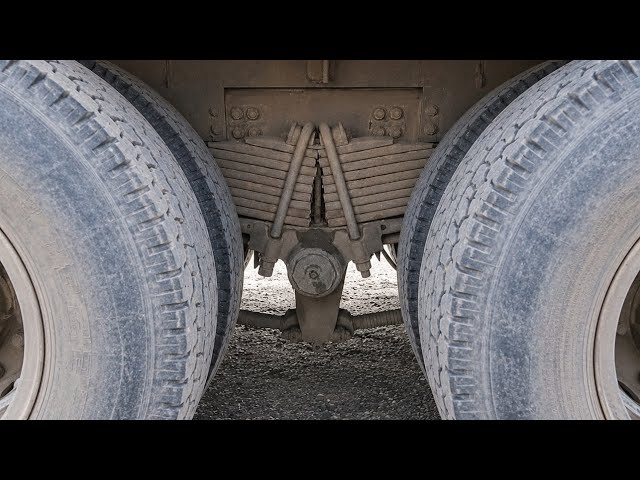How Pakistani Mechanics Fixed a Truck Axle Roadside || Lets see!
