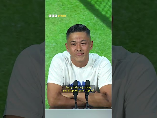 HE DROPPED THE TROPHY?? 😱😂