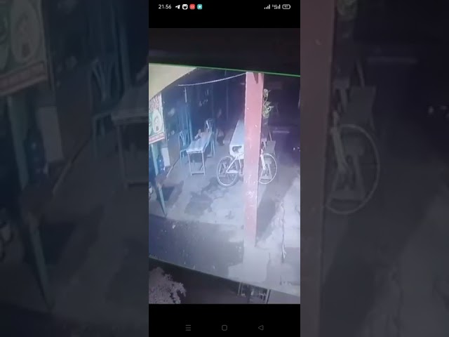DETIK - DETIK PENCURI MENGAMBIL SPEDA.