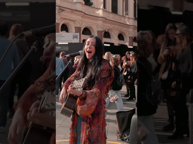 Rolling In The Deep with one acoustic guitar 🔥 the crowd couldn't believe that voice