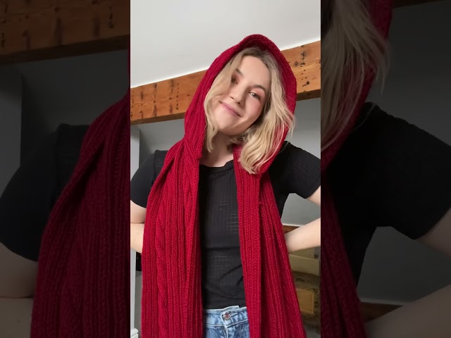 i wasn’t joking when i said i really loved this pattern 😅😅 #knitting #knit #scarf