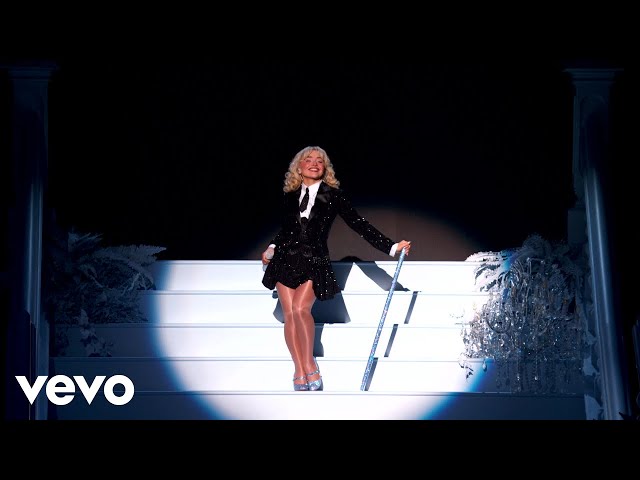 Sabrina Carpenter - Espresso / Please Please Please (Live From The 67th Grammy Awards / 2025)