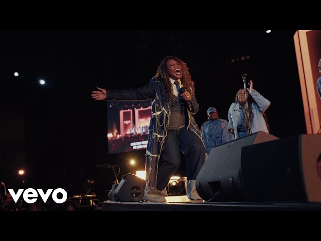 Tasha Cobbs Leonard - Church Hymns (Live) ft. Bishop Paul S. Morton (Official Live Video)