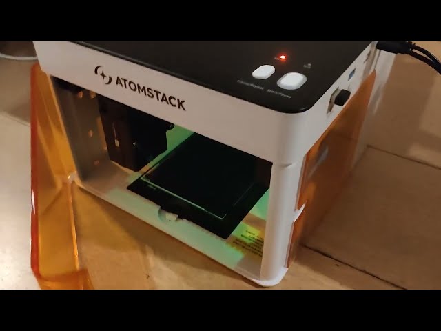 Budget laser engraver in 2026: my first project with the AtomStack P1. Troubleshooting and results.