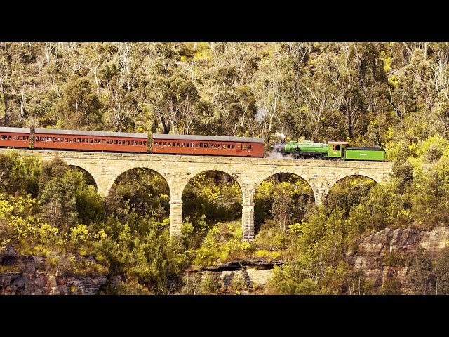 ZZR 218 With A Load Of Passengers Heads Down To Top Points - Running Day July 2025
