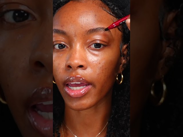 How to Use the Faux Brow Pen for Natural Brows | L'Oreal Paris