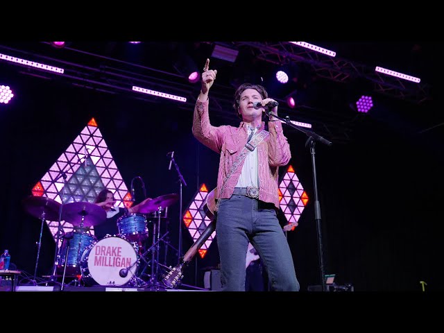 Drake Milligan - I Got A Problem (Live in West Chester Township, OH - Oct 5, 2024)