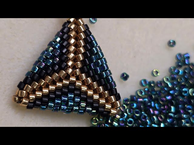 Beaded Triangle Earrings | Peyote Stitch LIVE Tutorial