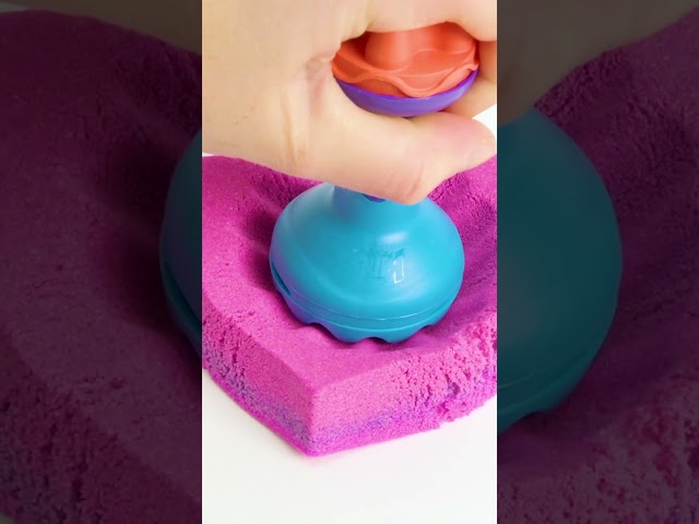 ASMR Quiet Pink Heart Squish #KineticSand #Shorts