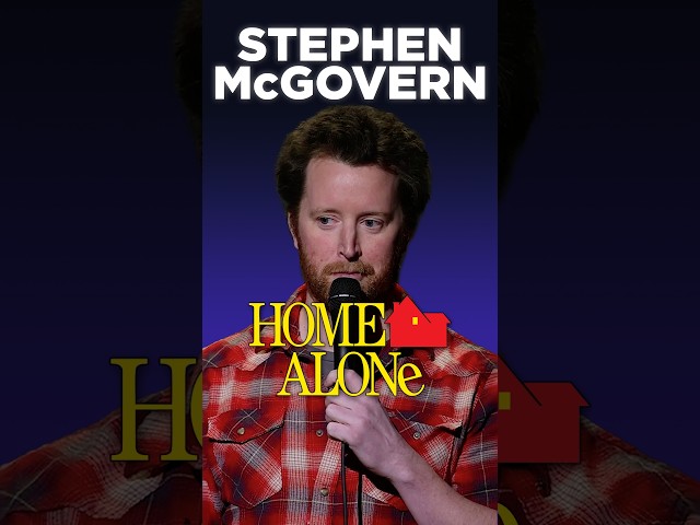 Home Alone 🏠🎄 #standup #comedy #standupcomedy #jokes #funny #homealone #marv #kevin #shorts