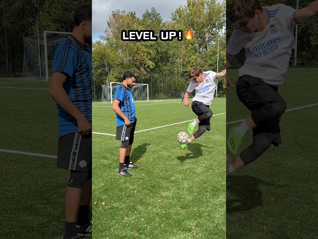 Who’s that friend?! 😂 #football #soccer #futbol #futebol #footballplayer #skills #footballskills