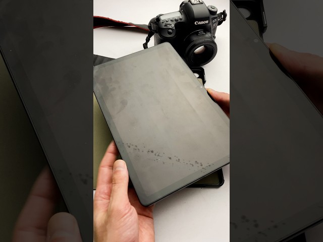 A Camera Filter from a Tablet Screen #diy #creative #photography