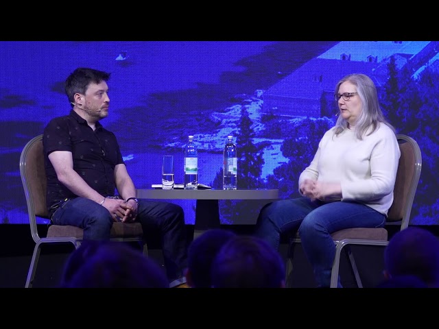Morning talk with Amy Hennig / Reboot Develop Blue 2019