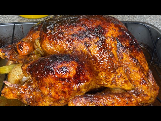 JUICY AND FLAVORFUL OVEN-BAKED WHOLE TURKEY EASY RECIPE