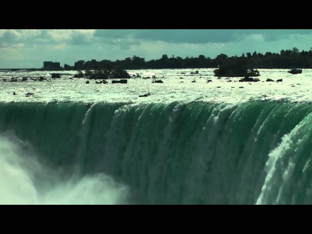 NIAGARA FALLS (60fps, Short Cinematic Nature Film)