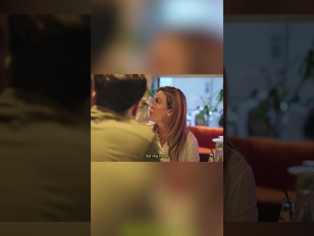 Karen in a Pakistani Restaurant 🤣🤣🤣 #karen #pakistani #pakistanifood #restaurant