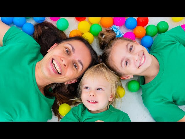 The colors children song by Sunny Kids Songs